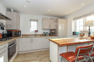 Photo 5- click for photo gallery